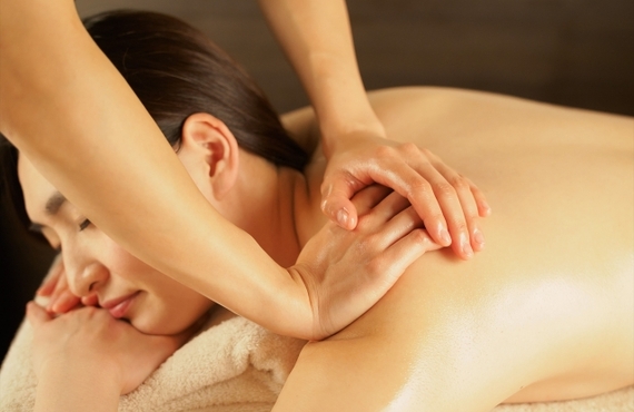 辛い肩こりに丁寧なマッサージ｜柏崎近郊でアロマテラピーならBritish relaxation salon Arbour